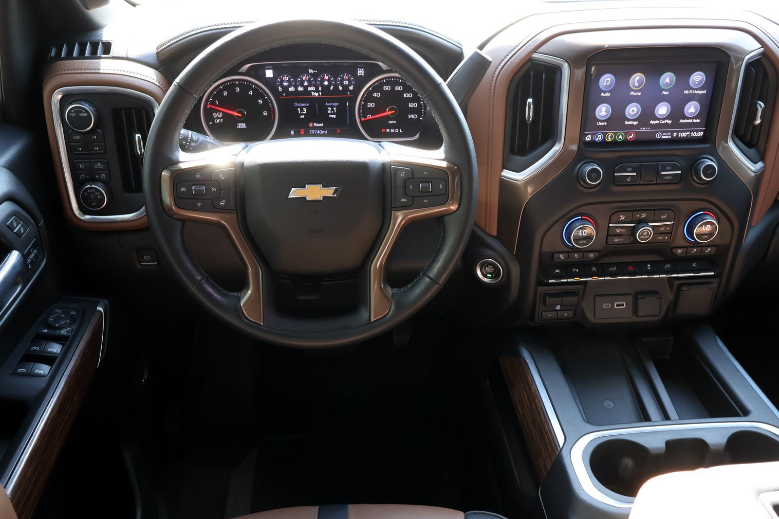 Used 2021 Chevrolet Silverado 1500 High Country AWD/4WD image 16