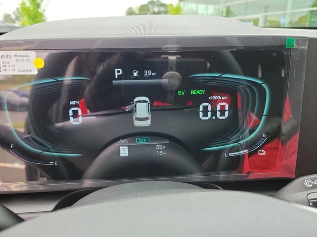 New 2026 Kia Niro LX FWD image 24