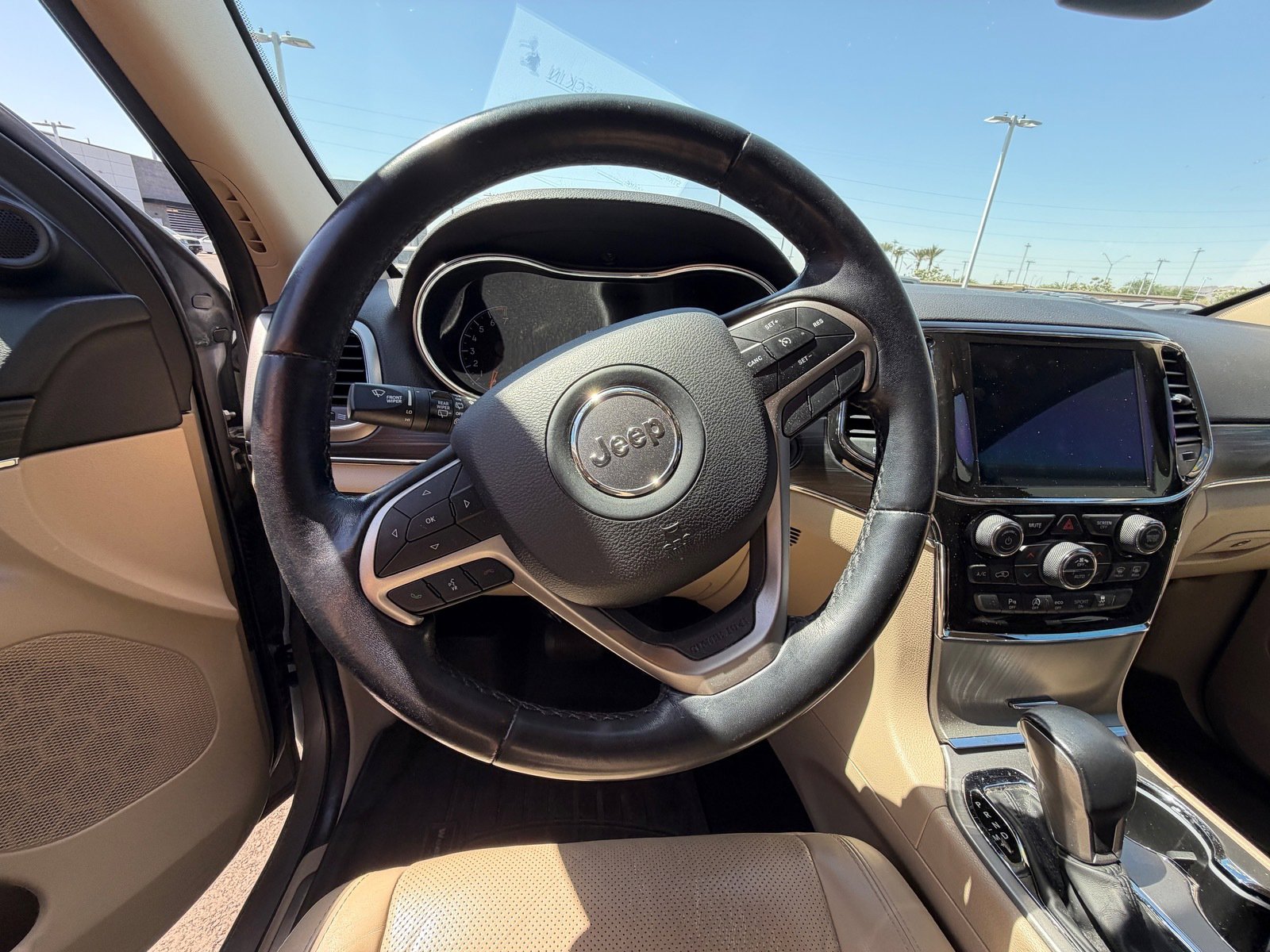Used 2021 Jeep Grand Cherokee Limited w/ Luxury Group II RWD image 11
