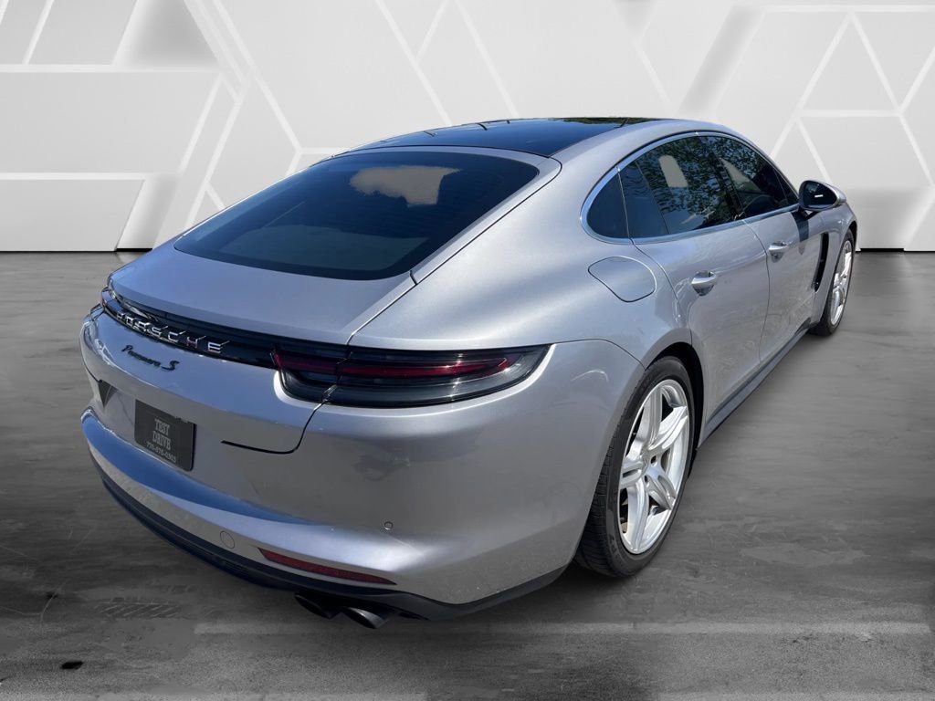 Used 2017 Porsche Panamera 4S image 13