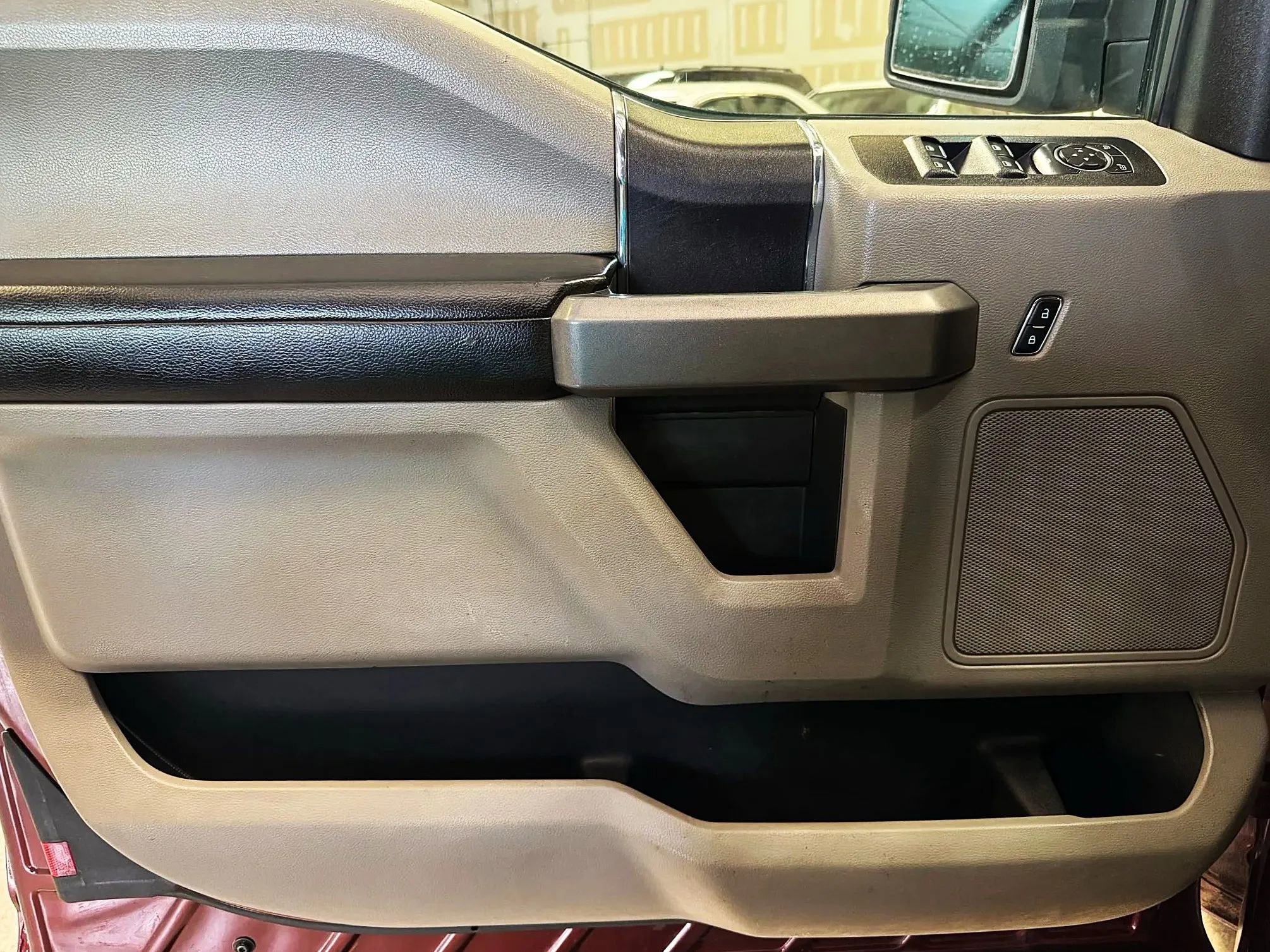 Used 2016 Ford F150 XLT w/ Equipment Group 301A Mid RWD image 22