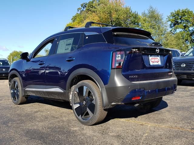 New 2026 Nissan Kicks SR w/ Cold Weather Package image 4