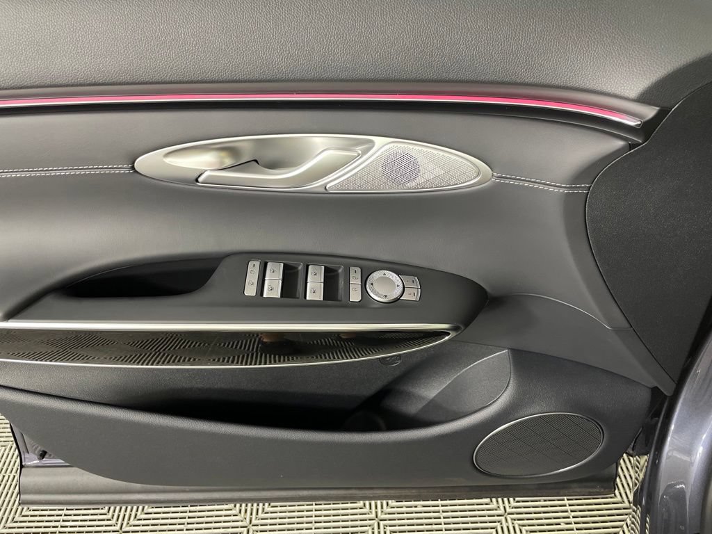 New 2026 Genesis GV70 2.5T AWD/4WD image 17