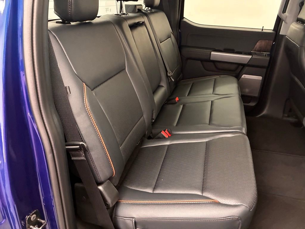New 2026 Ford F250 Lariat w/ Black Appearance Package image 32