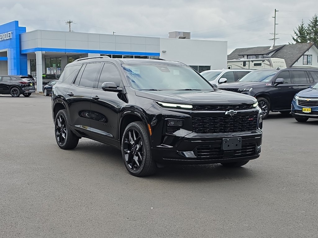 Certified 2024 Chevrolet Traverse RS FWD image 2