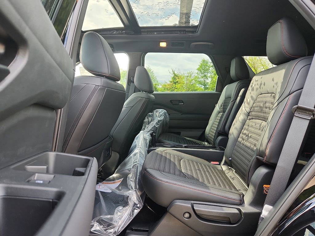 New 2026 Nissan Pathfinder Rock Creek AWD/4WD image 5