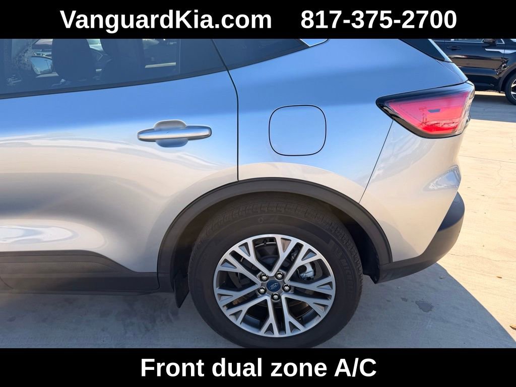 Used 2022 Ford Escape SEL image 9