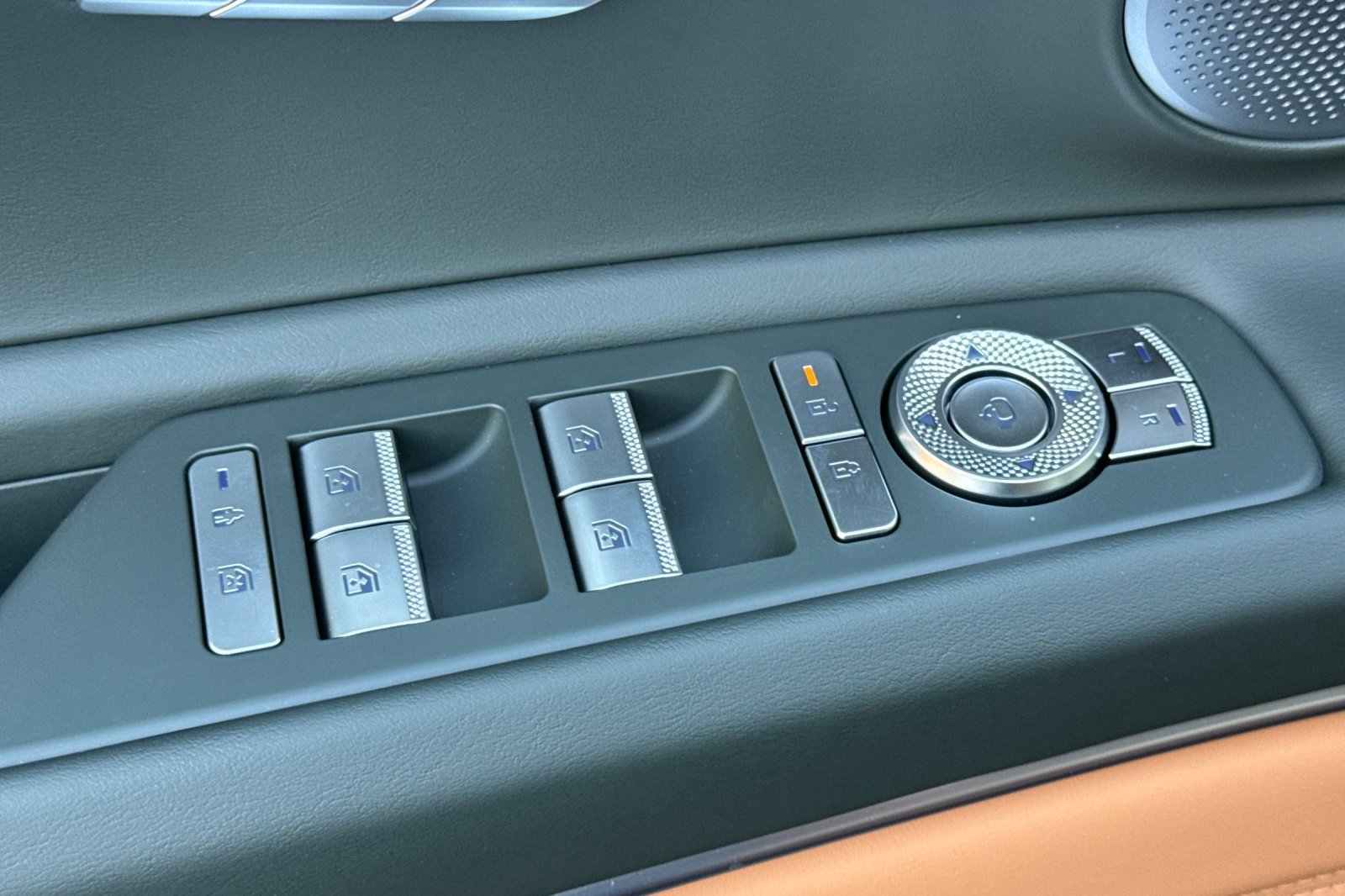 New 2026 Genesis GV80 2.5T Advanced image 11