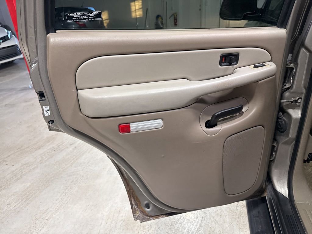 Used 2002 Chevrolet Tahoe LT image 31