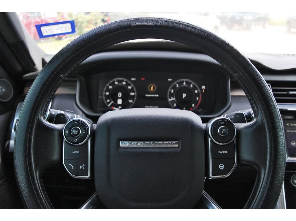 Used 2018 Land Rover Discovery HSE Luxury AWD/4WD image 11