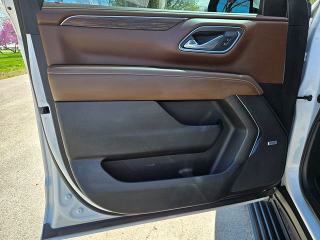 Used 2023 Chevrolet Tahoe High Country image 15