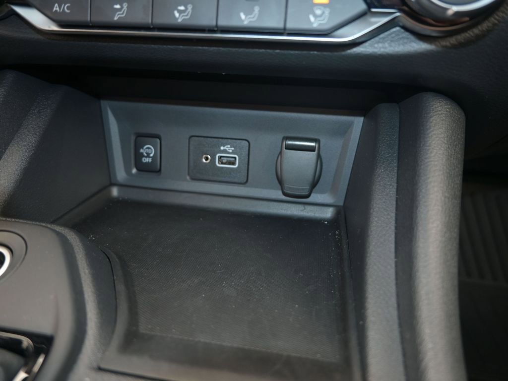 Certified 2025 Nissan Sentra S image 21