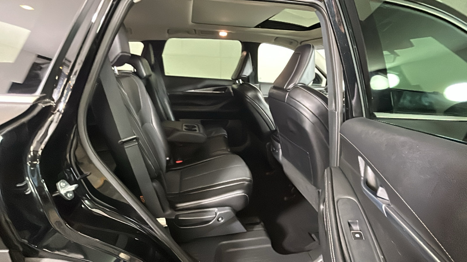 Used 2024 INFINITI QX60 Luxe AWD/4WD image 33