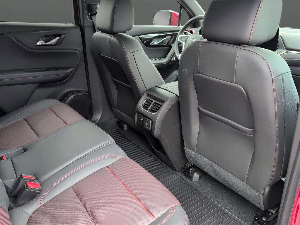 Used 2025 Chevrolet Blazer RS w/ Enhanced Convenience Package image 16