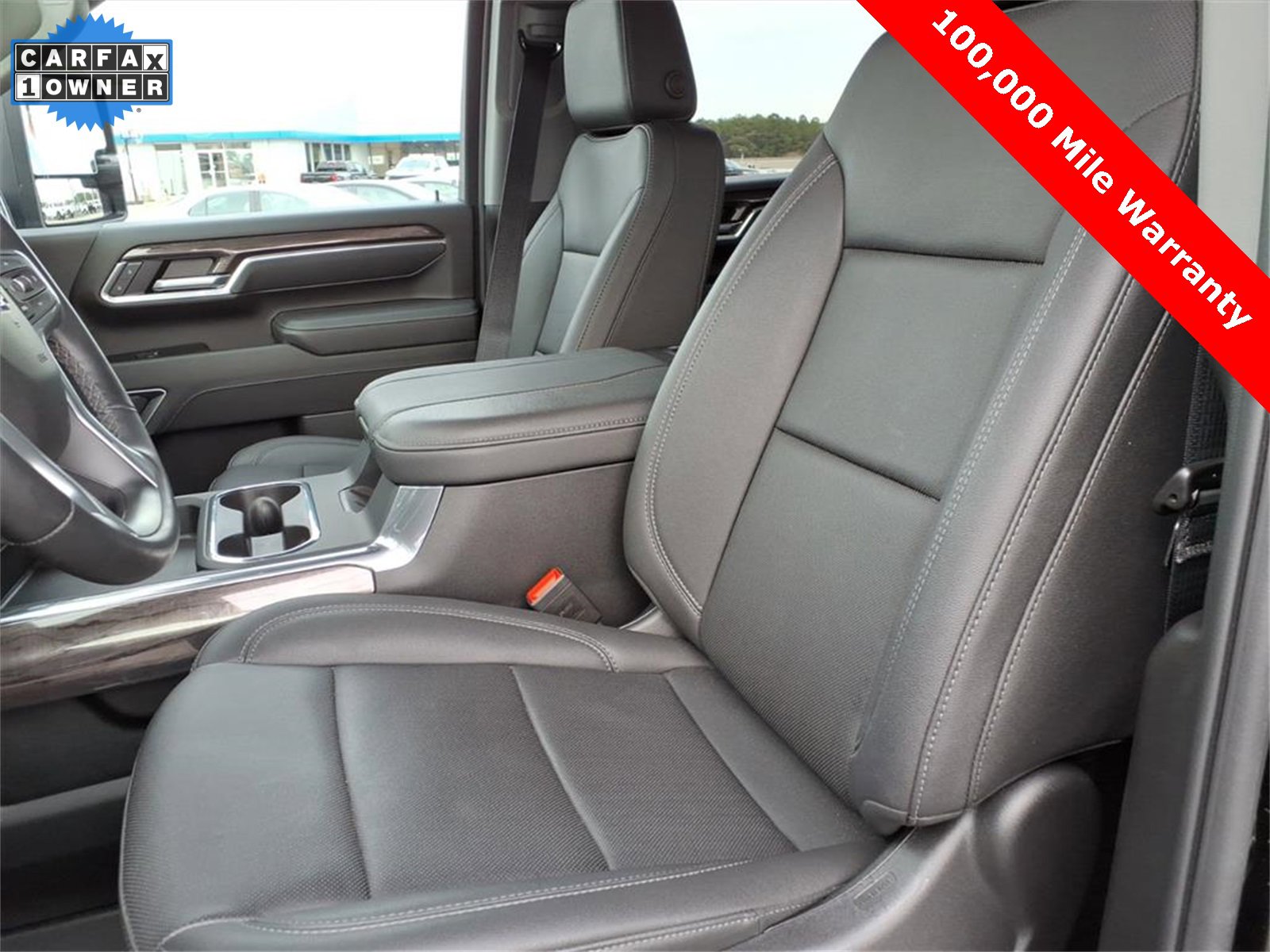 Used 2025 Chevrolet Silverado 3500 LTZ w/ LTZ Convenience Package image 22