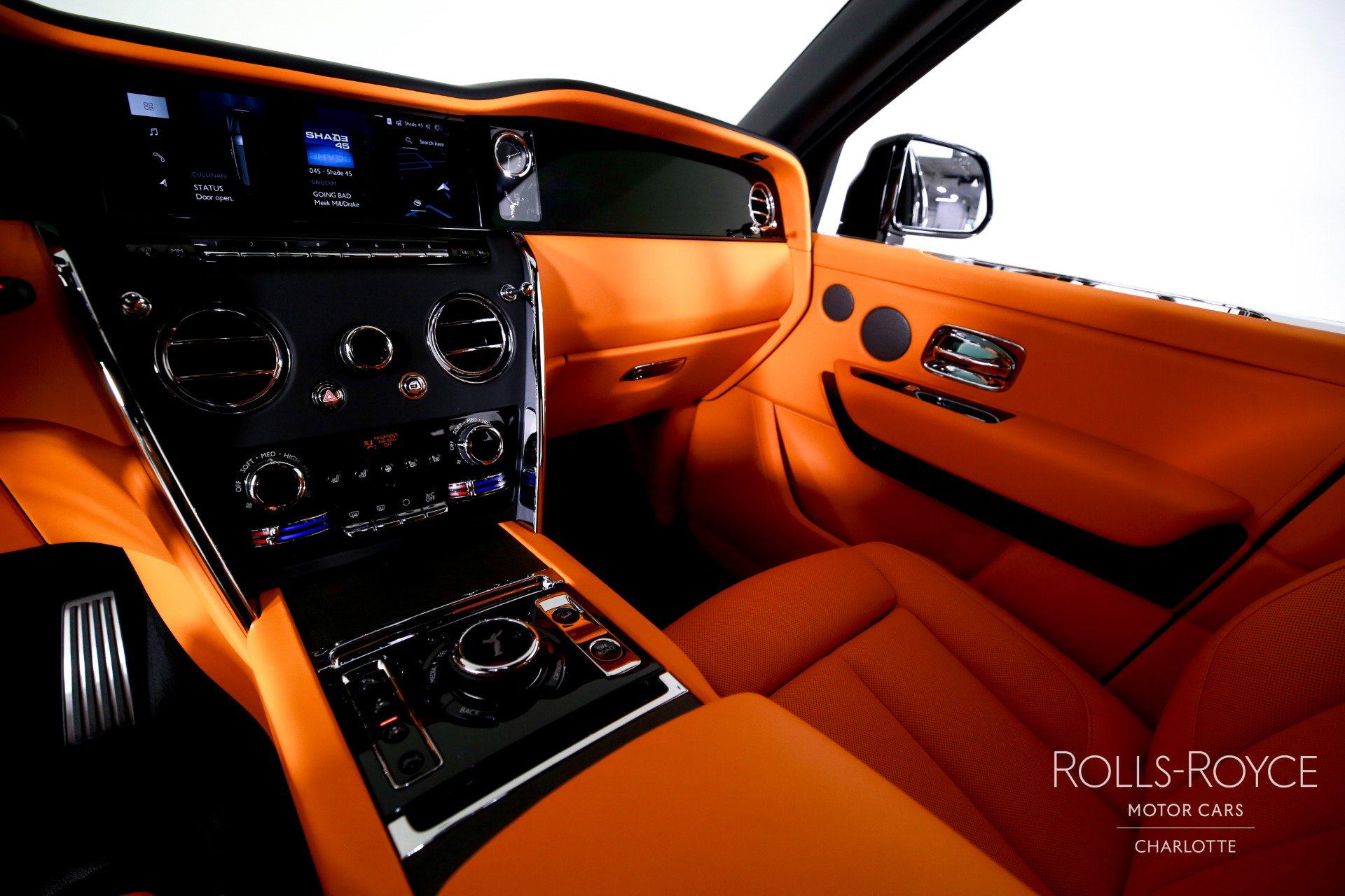 New 2026 Rolls-Royce Cullinan AWD/4WD image 16