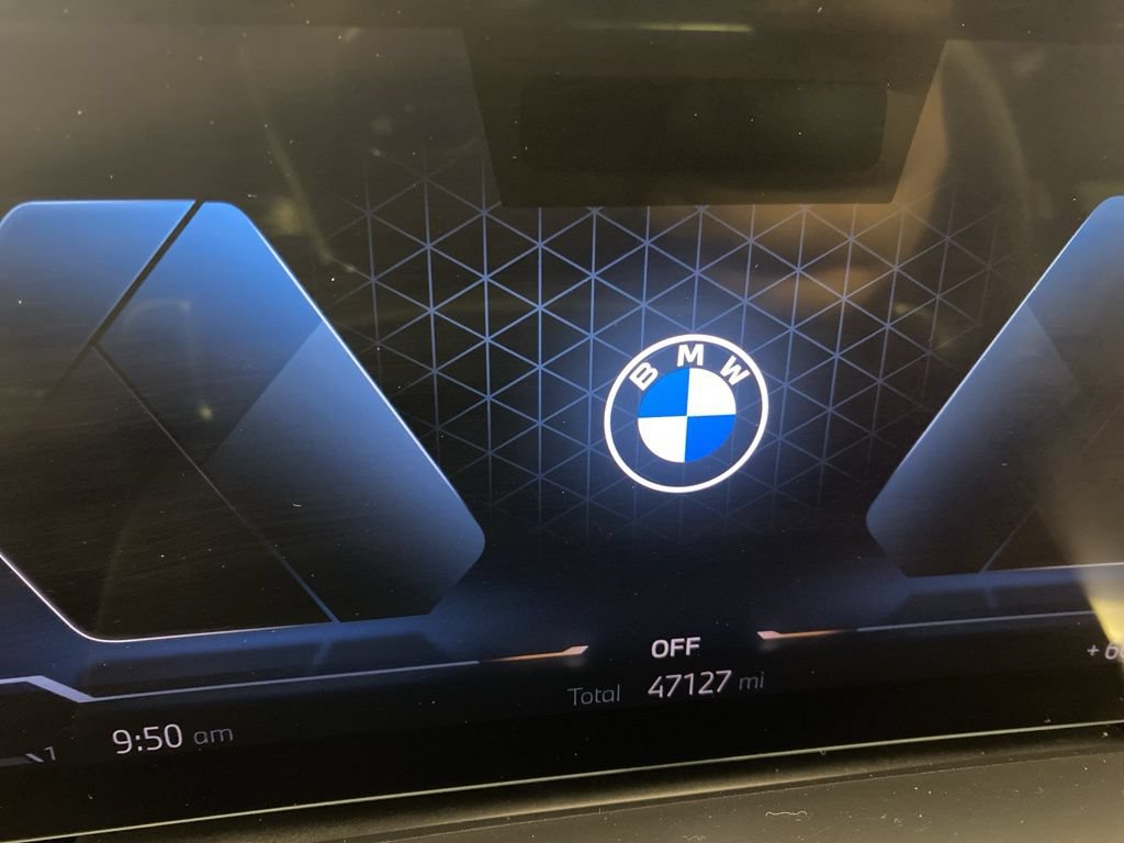 Used 2023 BMW X7 xDrive40i w/ Premium Package AWD/4WD image 12