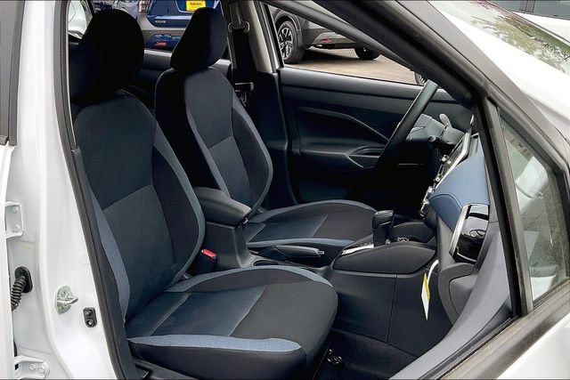 New 2025 Nissan Versa SV w/ Trunk Package image 25