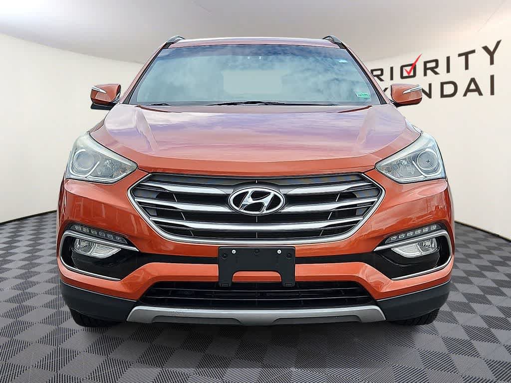 Used 2017 Hyundai Santa Fe Sport FWD image 2