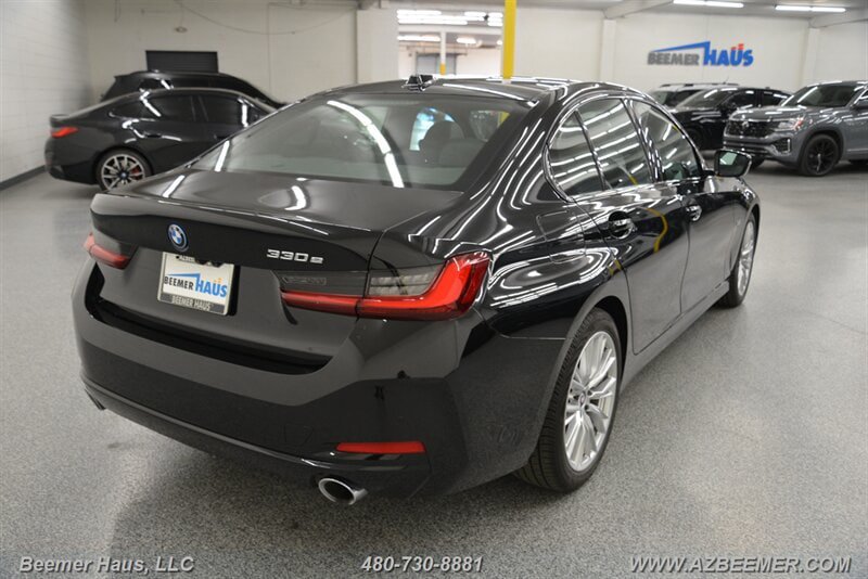 Used 2023 BMW 330e w/ Driving Assistance Package RWD image 11