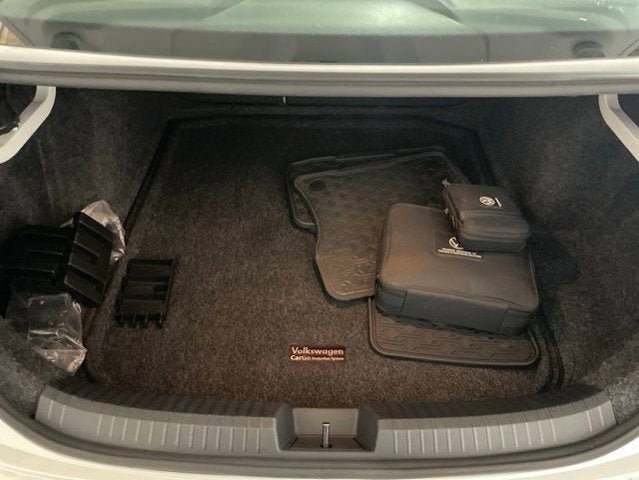 Certified 2023 Volkswagen Jetta SE w/ Panoramic Sunroof Package FWD image 6