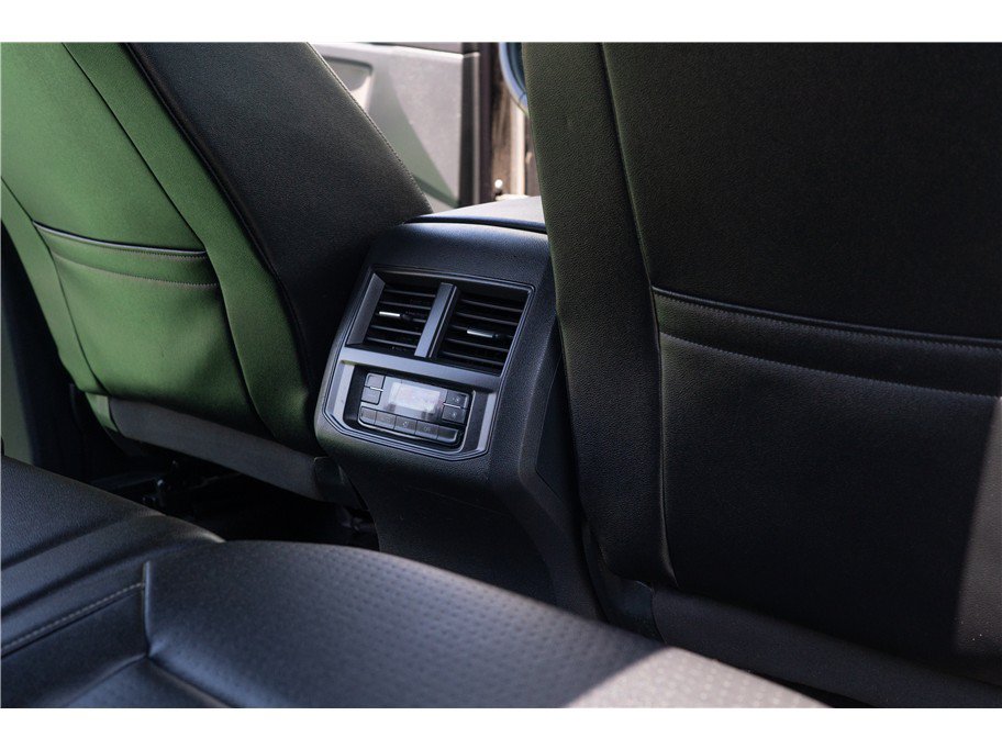 Used 2022 Volkswagen Atlas SE w/ Black Wheel Package FWD image 36