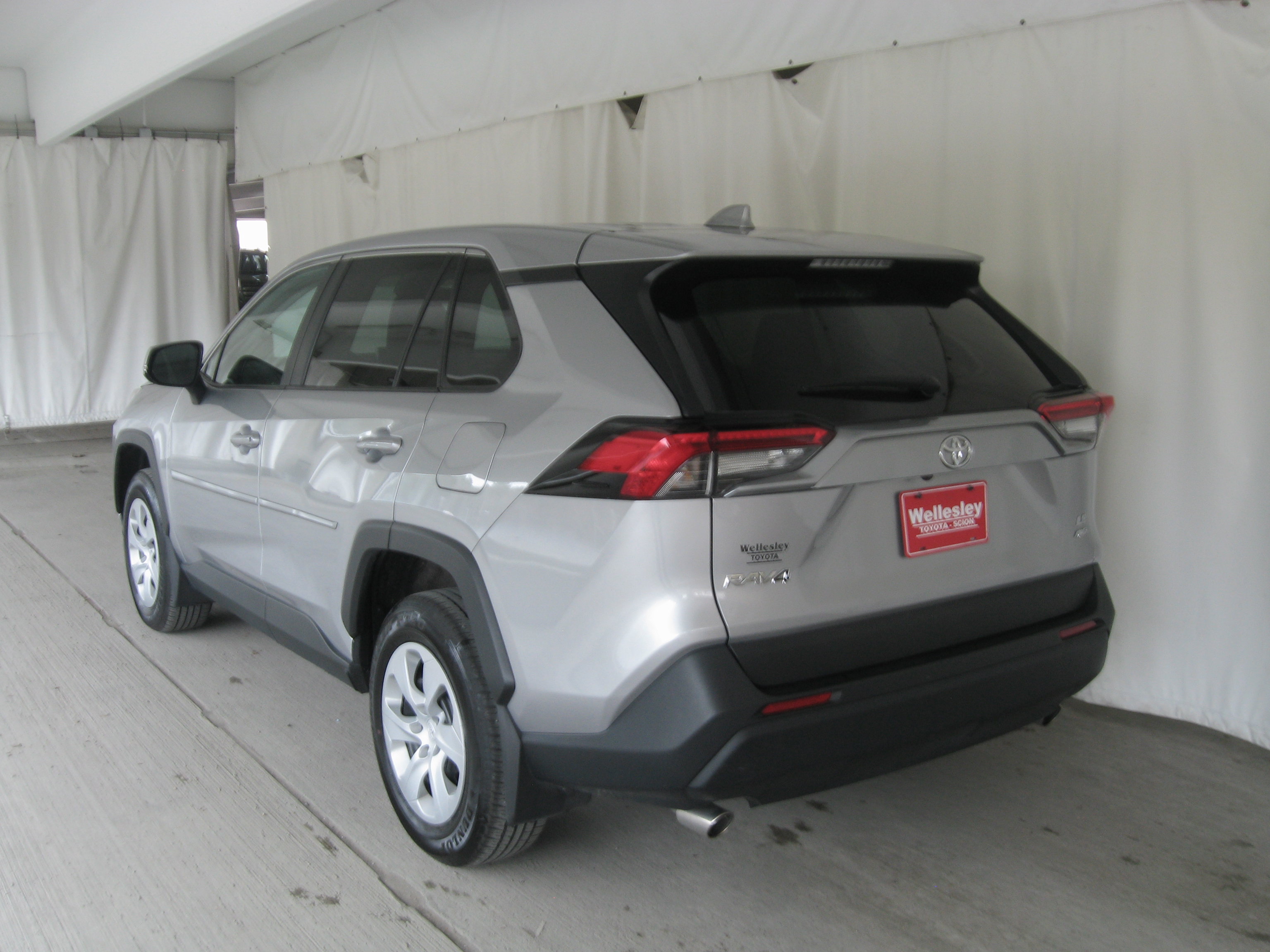 Used 2024 Toyota RAV4 LE image 23