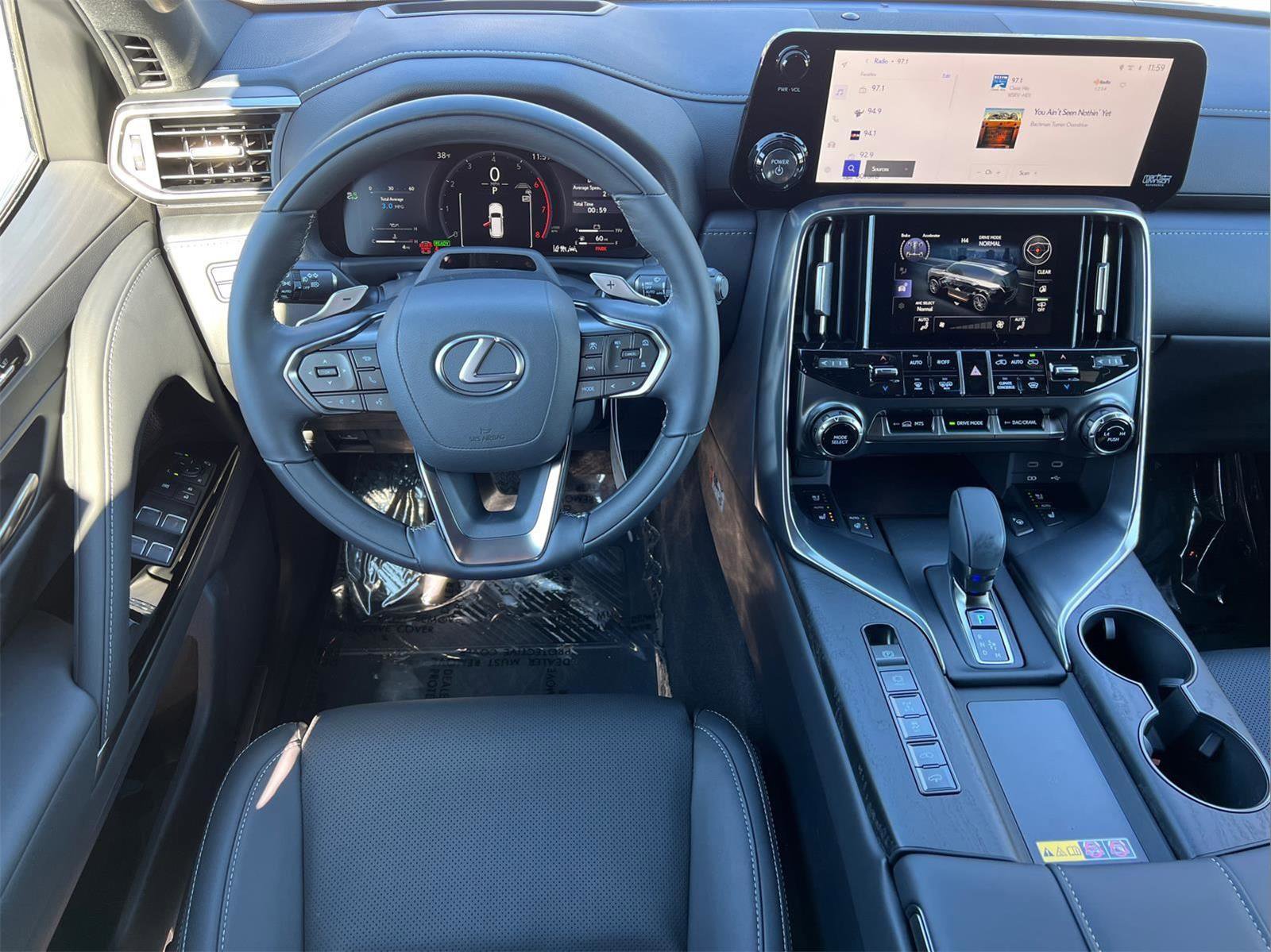 New 2026 Lexus LX 700h Luxury image 17