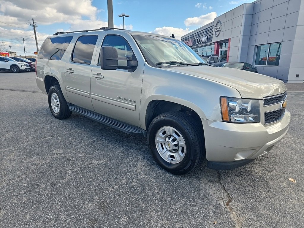 Used 2013 Chevrolet Suburban 2500 LT image 12