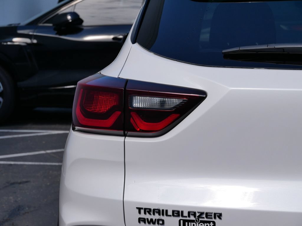 New 2026 Chevrolet TrailBlazer RS w/ Convenience Package AWD/4WD image 6