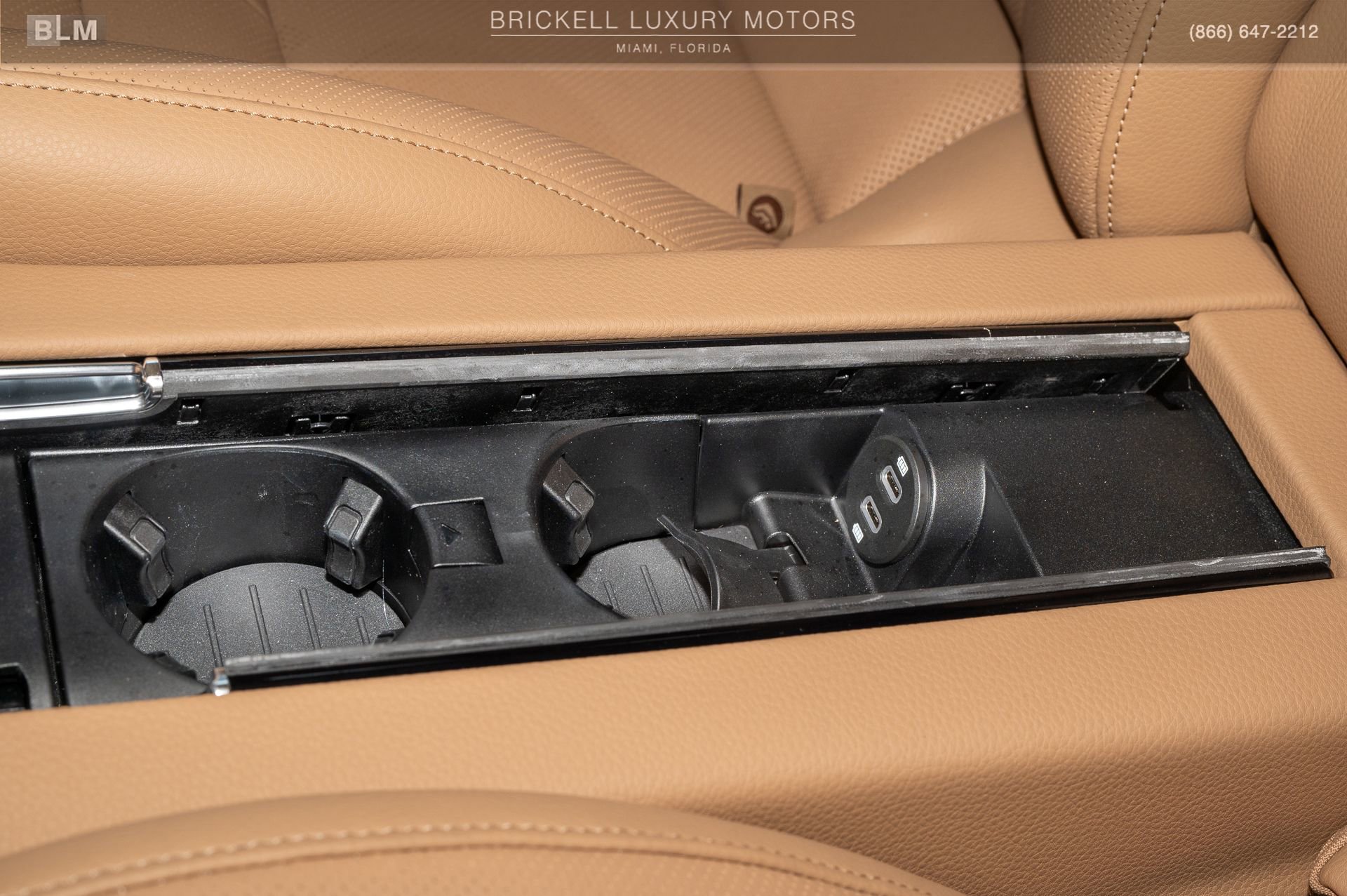 Used 2022 Porsche Panamera image 26