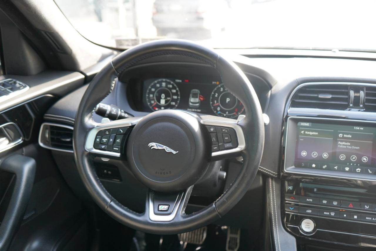 Used 2019 Jaguar F-PACE R-Sport image 77