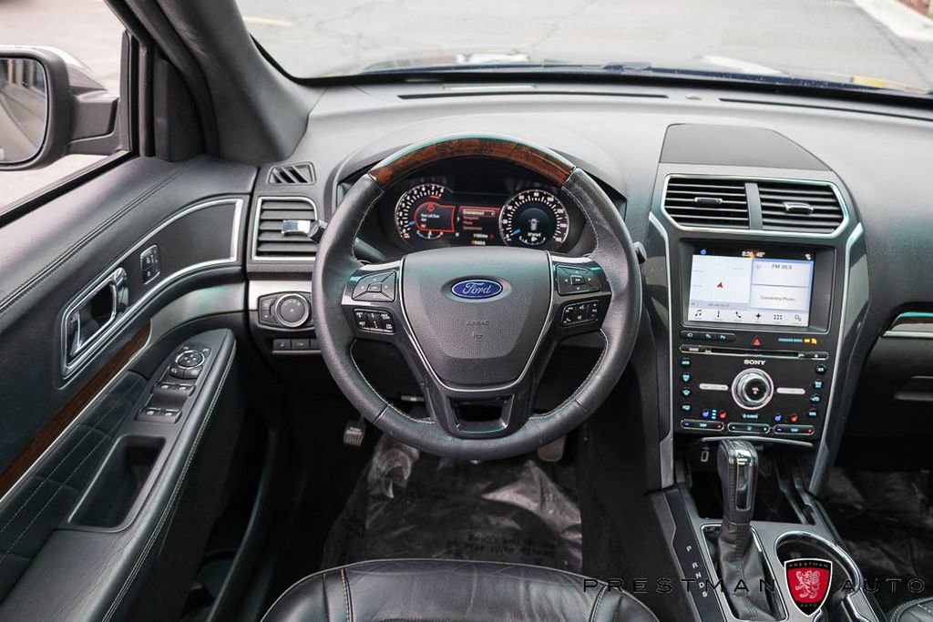 Used 2017 Ford Explorer Platinum AWD/4WD image 2