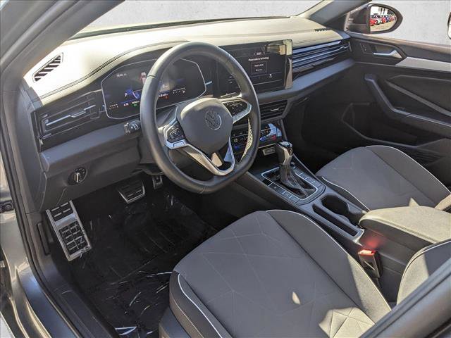 Used 2025 Volkswagen Jetta Sport image 10