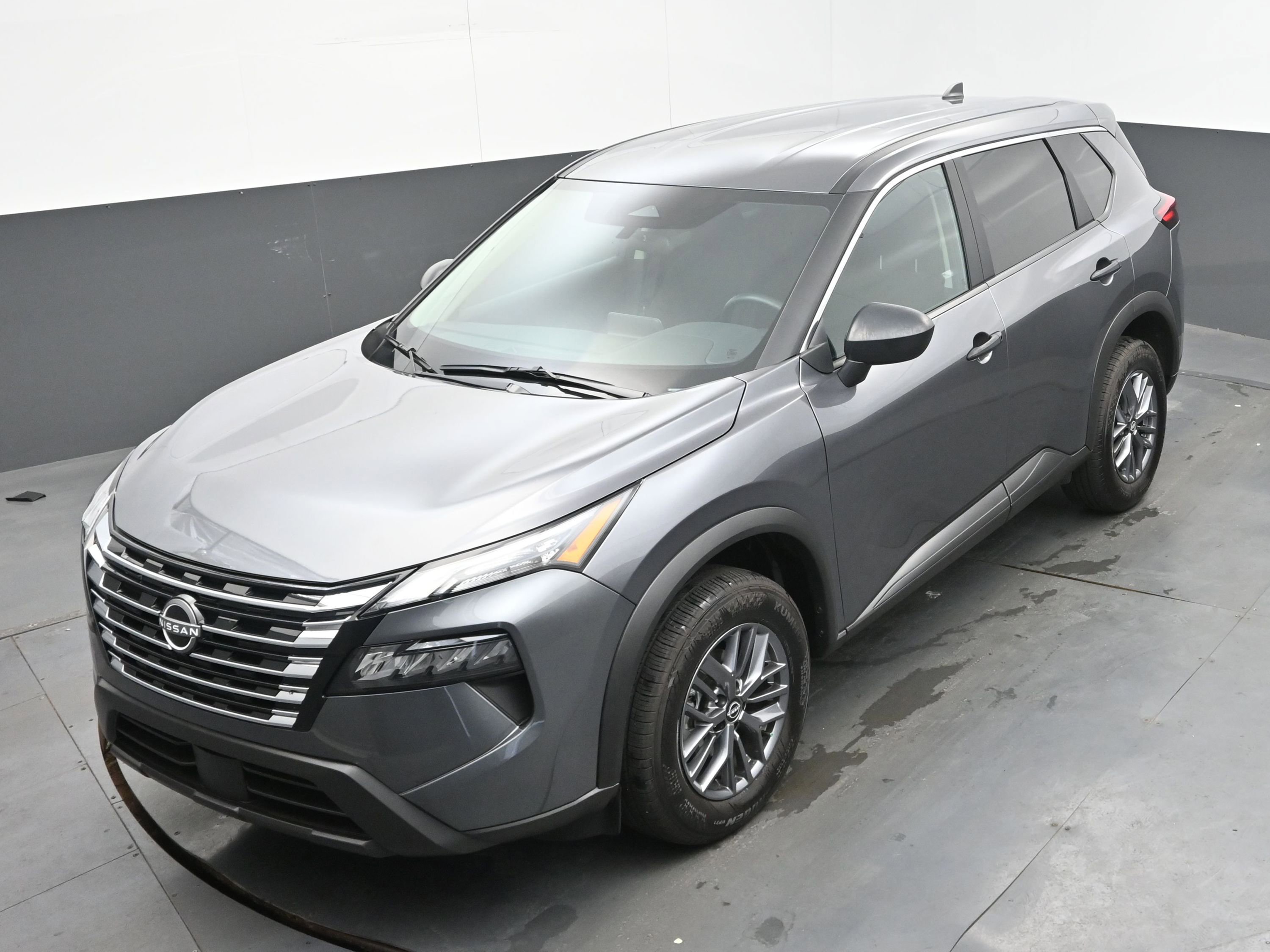 Certified 2025 Nissan Rogue S image 28