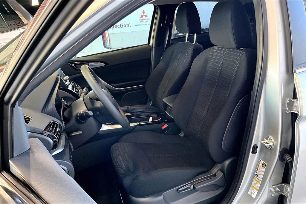 New 2026 Mitsubishi Eclipse Cross LE AWD/4WD image 9