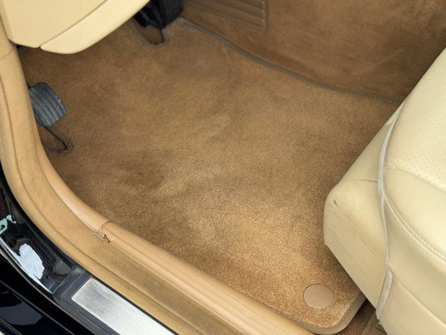 Used 2009 Mercedes-Benz E 350 4MATIC Sedan image 25