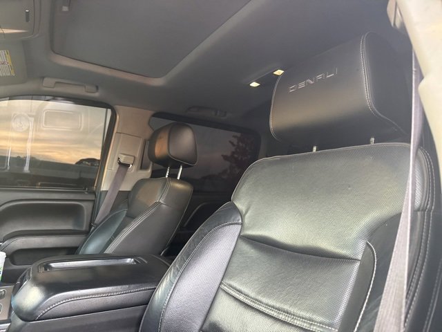 Used 2015 GMC Sierra 3500 Denali w/ Duramax Plus Package image 9