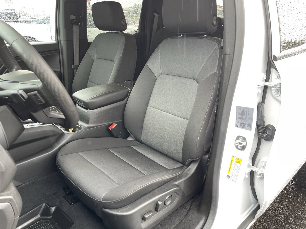 Certified 2024 Chevrolet Colorado Trail Boss w/ Advanced Trailering Package AWD/4WD image 19