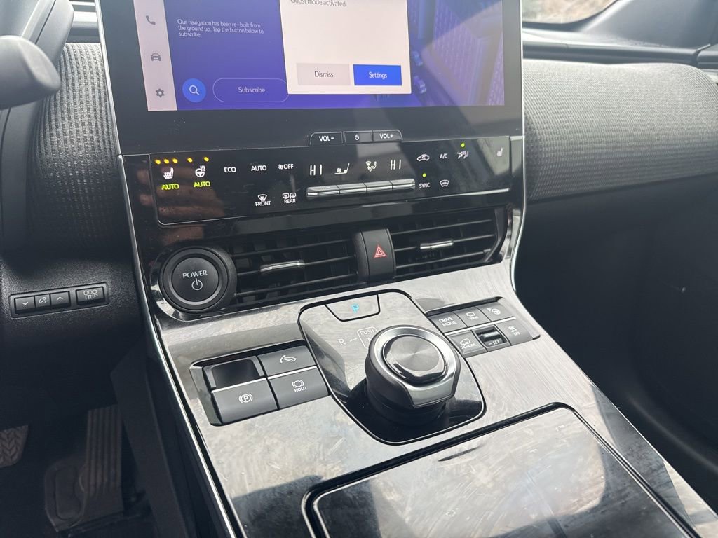 Used 2023 Subaru Solterra Limited image 12