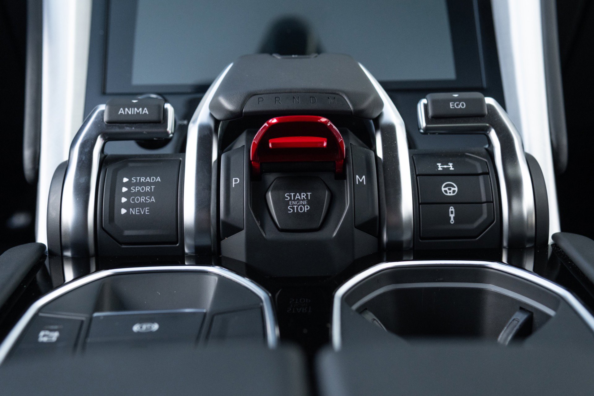 Used 2022 Lamborghini Urus AWD/4WD image 46