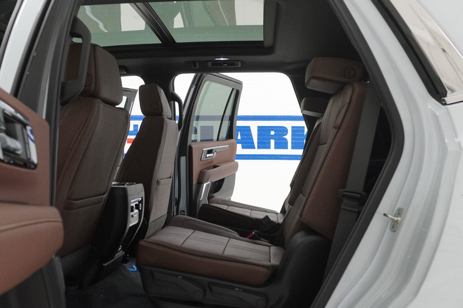 New 2027 Chevrolet Tahoe High Country AWD/4WD image 29