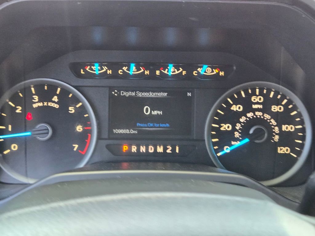 Used 2015 Ford F150 XLT w/ Equipment Group 302A Luxury image 11