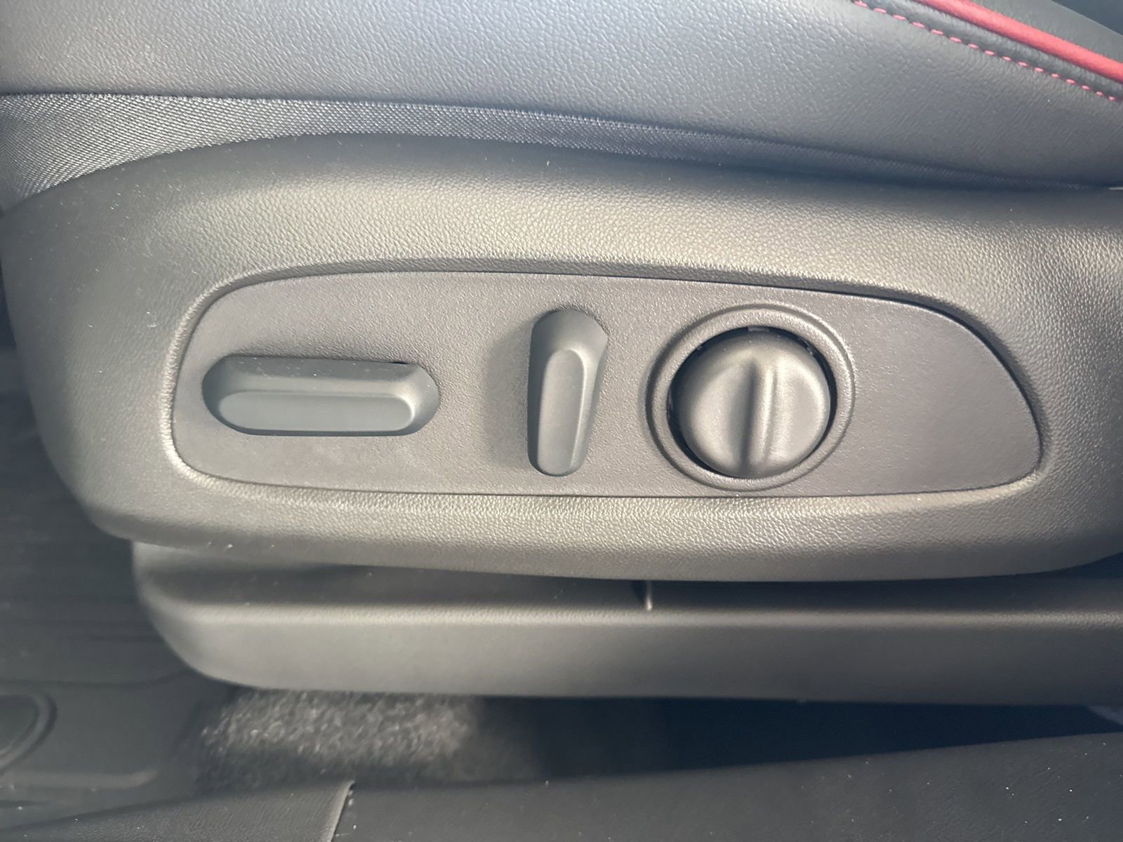 New 2026 Chevrolet TrailBlazer RS w/ Convenience Package image 19