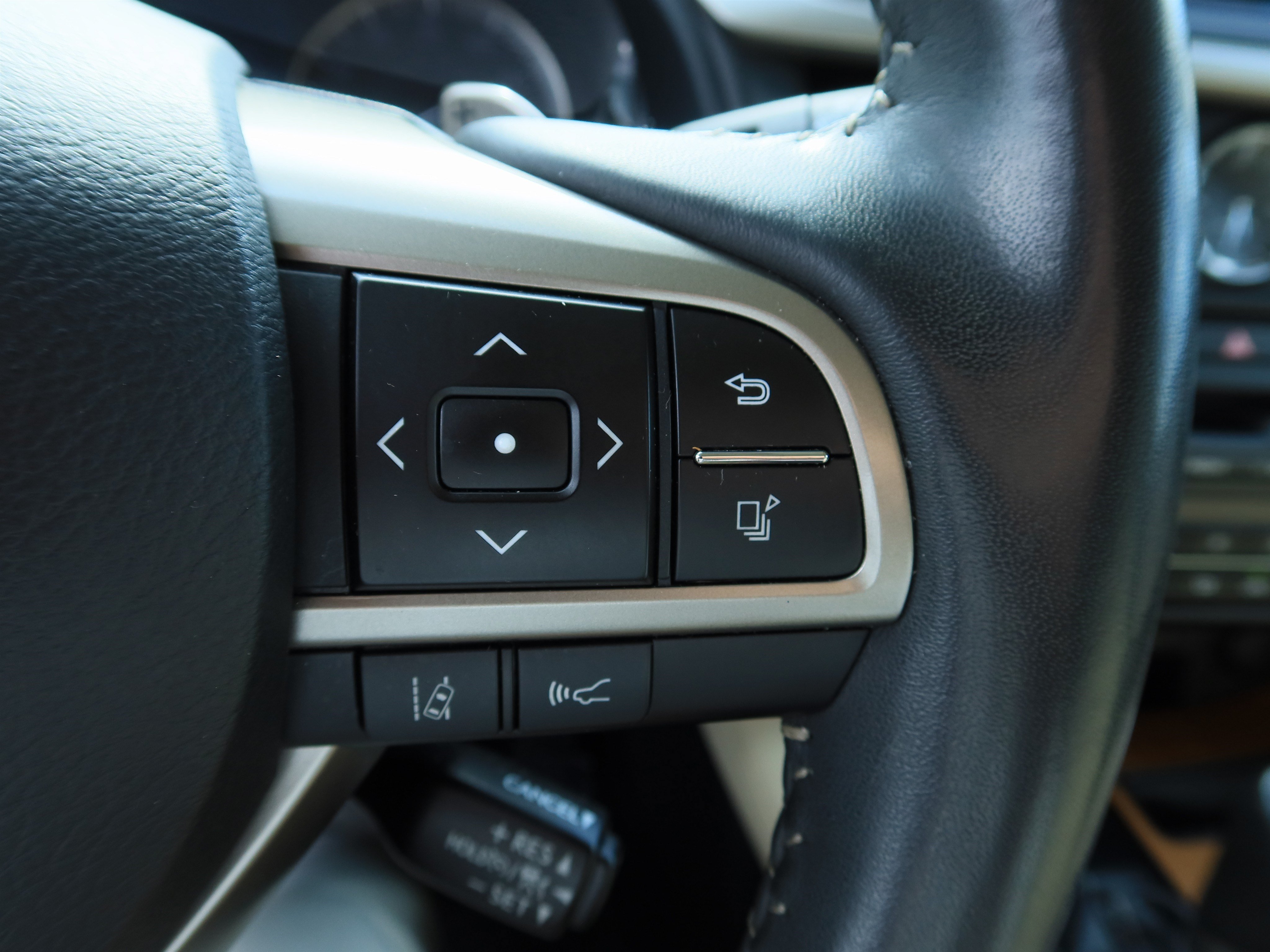 Used 2022 Lexus RX 350 FWD w/ Premium Package image 28