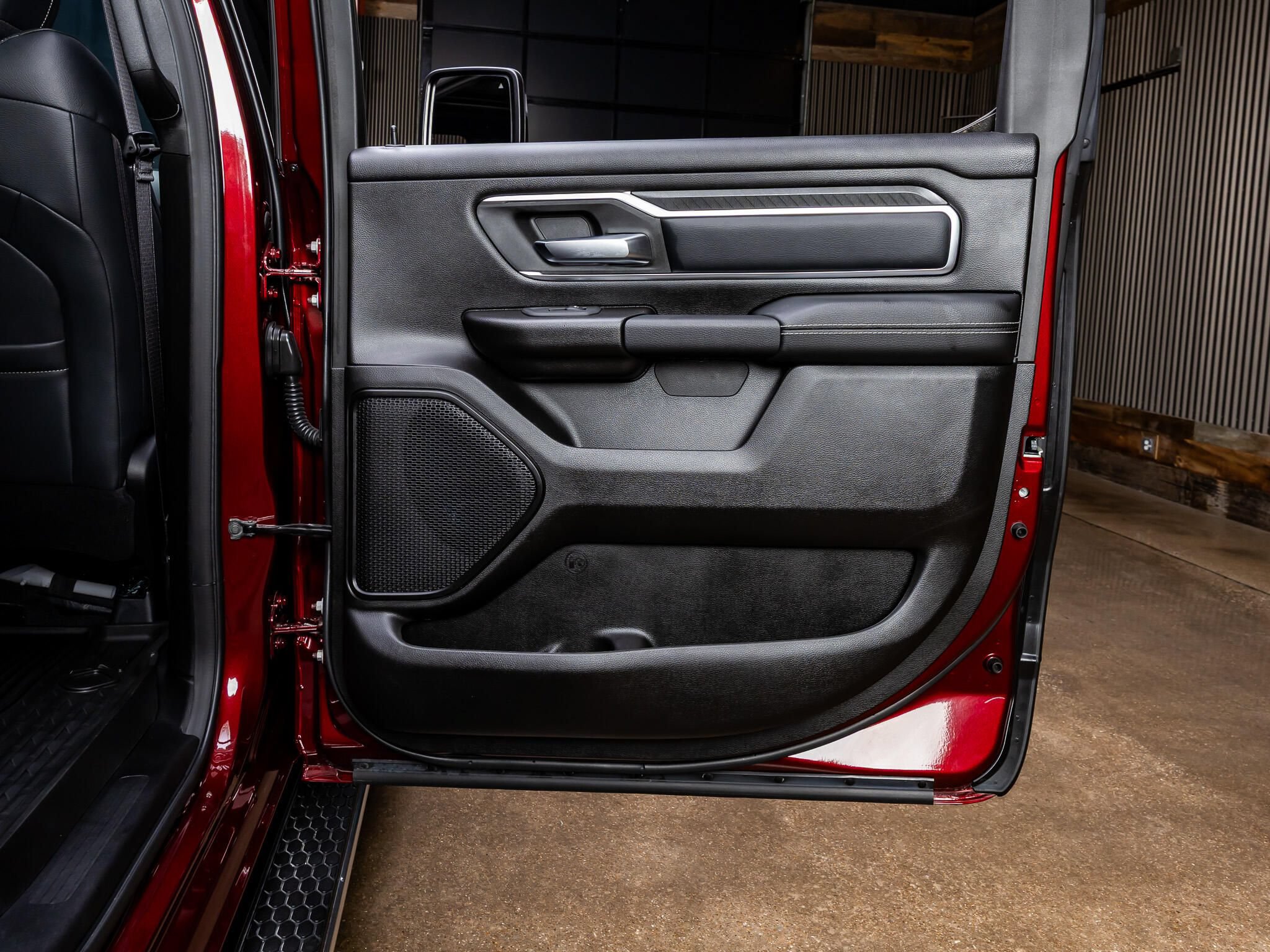 Used 2025 RAM 1500 Lone Star RWD image 38