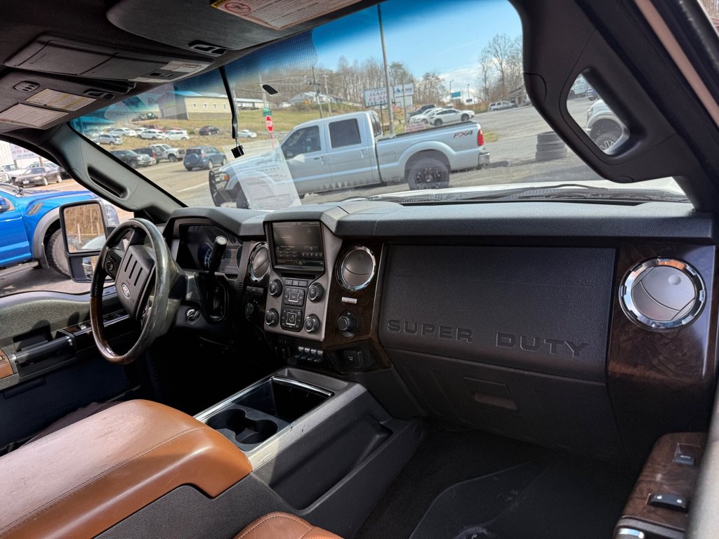 Used 2014 Ford F250 Platinum AWD/4WD image 38