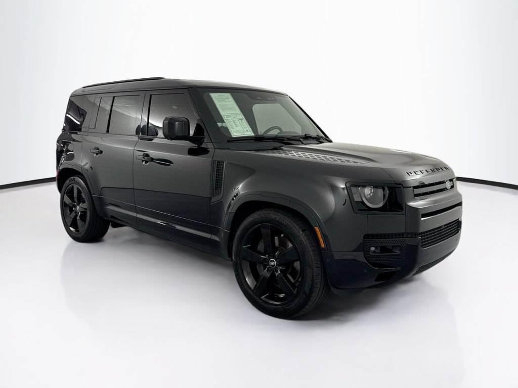 Used 2025 Land Rover Defender 110 X-Dynamic SE AWD/4WD image 3