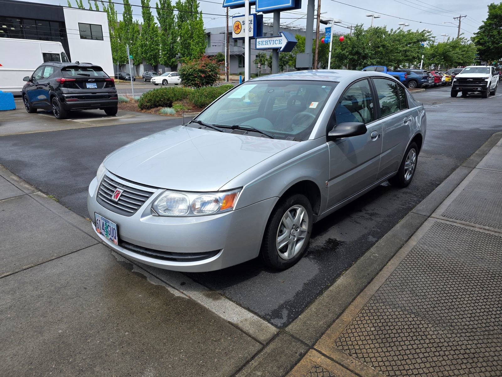 Used 2007 Saturn ION Level 2 w/ Preferred Pkg FWD image 2