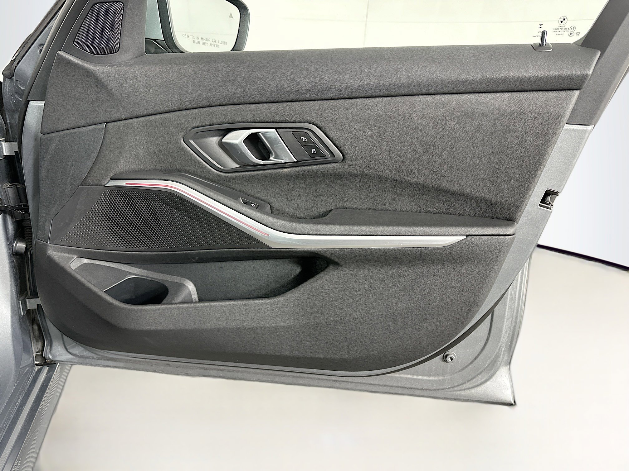 Used 2025 BMW 330i xDrive Sedan w/ Convenience Package image 34